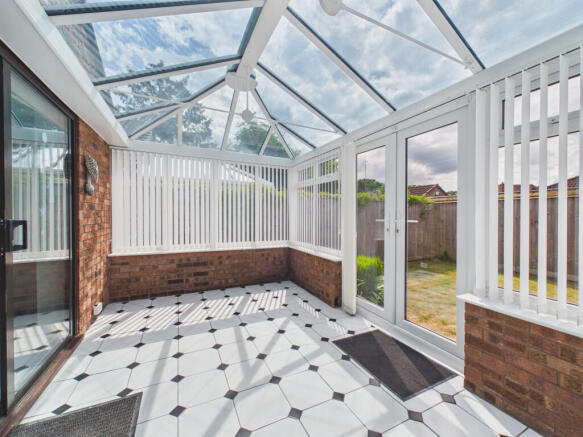 2 bed Detached Bungalow for sale Image 12