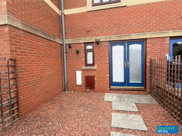 2 bed Terraced for sale Image 12