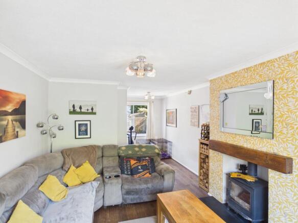 3 bed Semi-Detached for sale Image 4