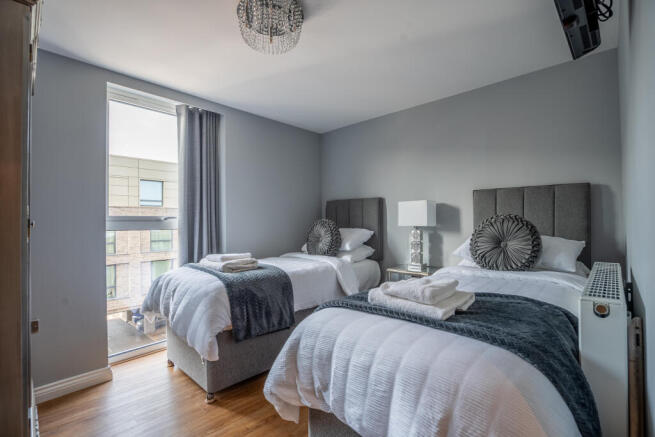 2 bed Apartment to rent Image 5
