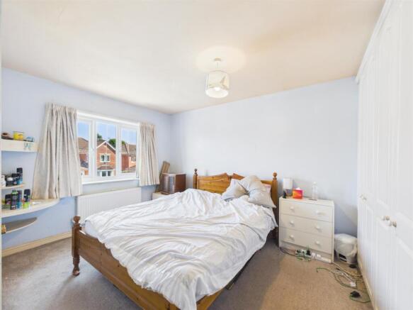 4 bed Detached for sale Image 5
