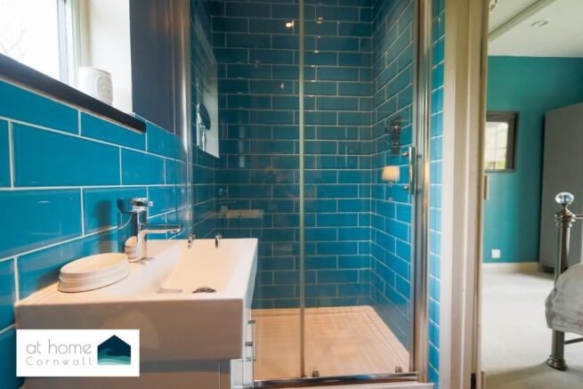 Master En-Suite