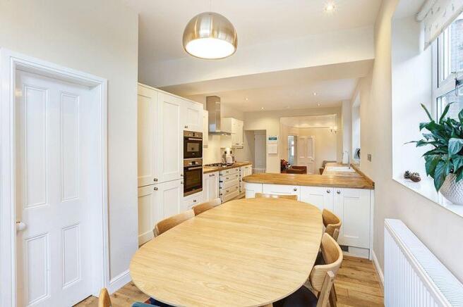 KITCHEN/BREAKF...