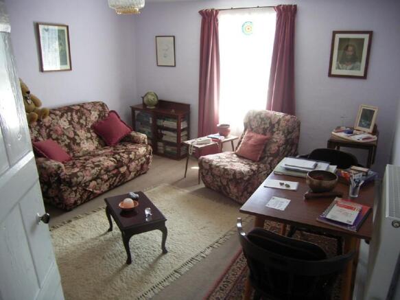 bedroom/Sitting room