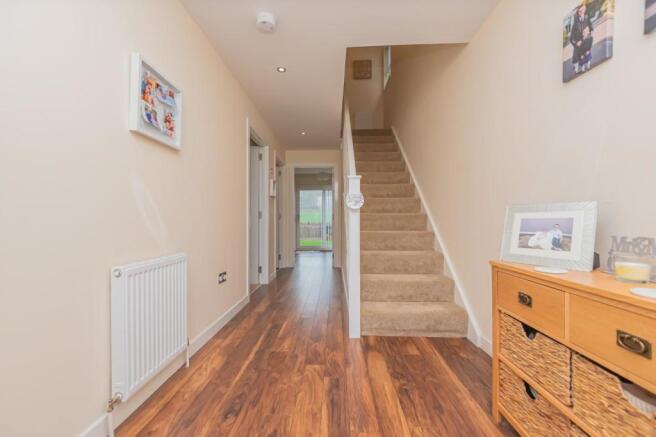 2. Entrance Hallway.jpg