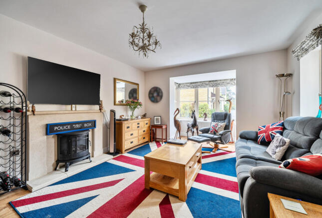 1437597-11-69c667...