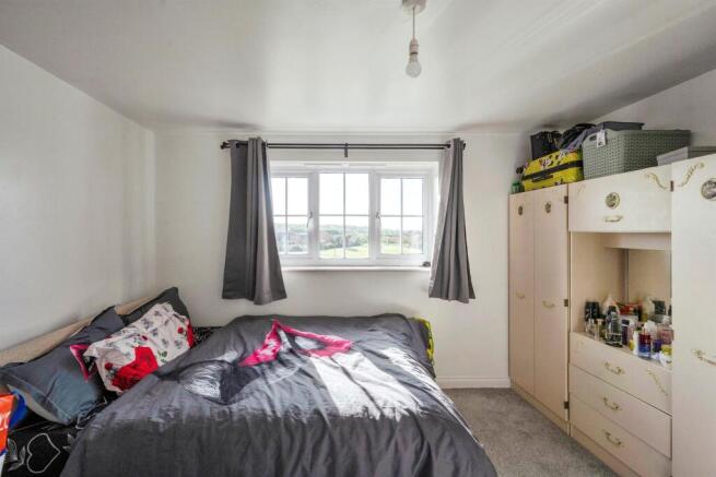 2 bed Apartment for sale Image 8