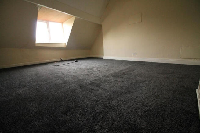 Attic bedroom 3