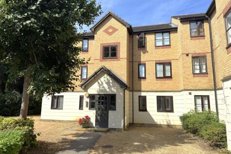 Mullards Close, Hackbridge, Surrey. CR4
