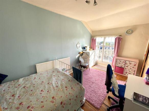 BEDROOM 3