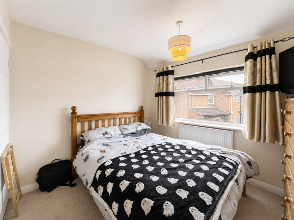 4 bed Semi-Detached for sale Image 12