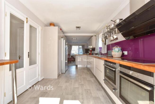 Kitchen/ Breakfast Room