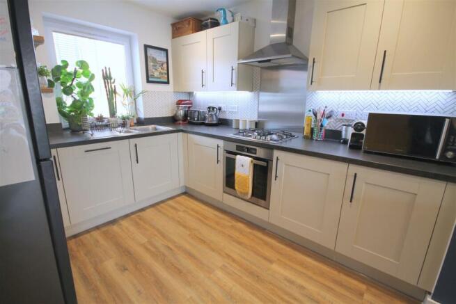 AR Kitchen a.JPG
