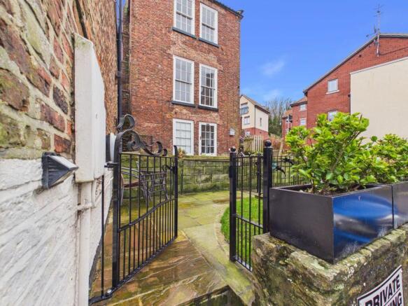 3 bed Cottage for sale Image 11