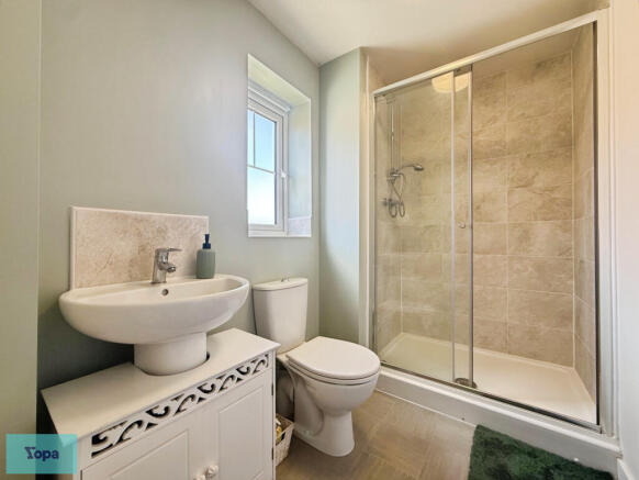 3 bed Detached for sale Image 10