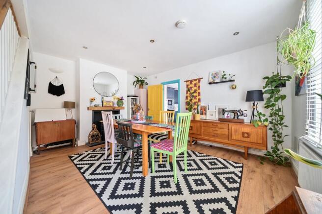 Dining Room (4)