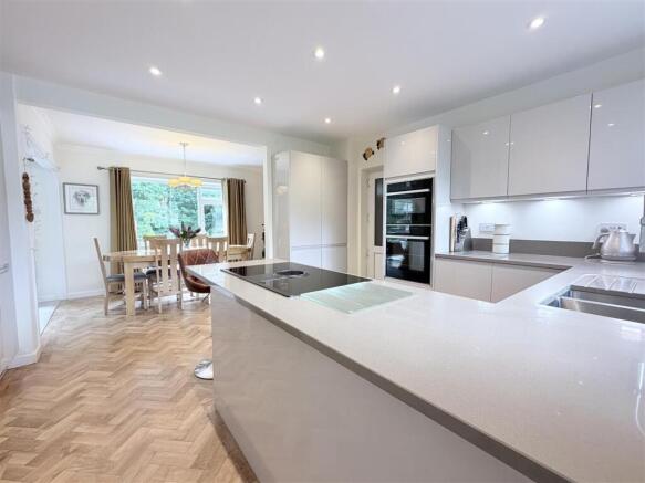 Fitted Kitchen