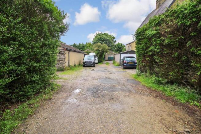 Entrance Driveway
