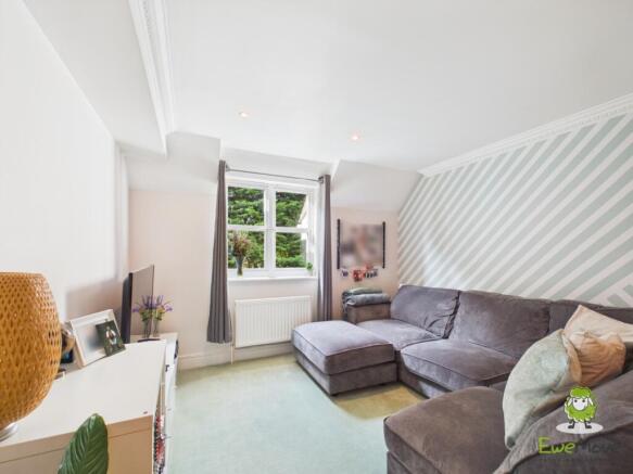 EweMove Estate Agents Basingstoke - Wessex Court 