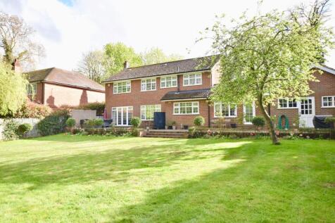 Headley Road, Leatherhead, KT22