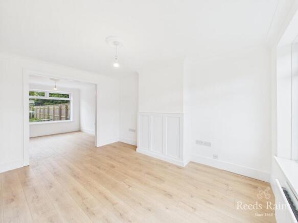 3 bed Semi-Detached to rent Image 4