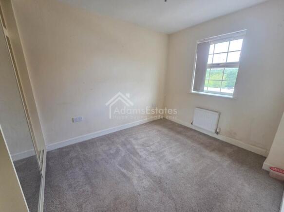 4 bed Terraced for sale Image 6