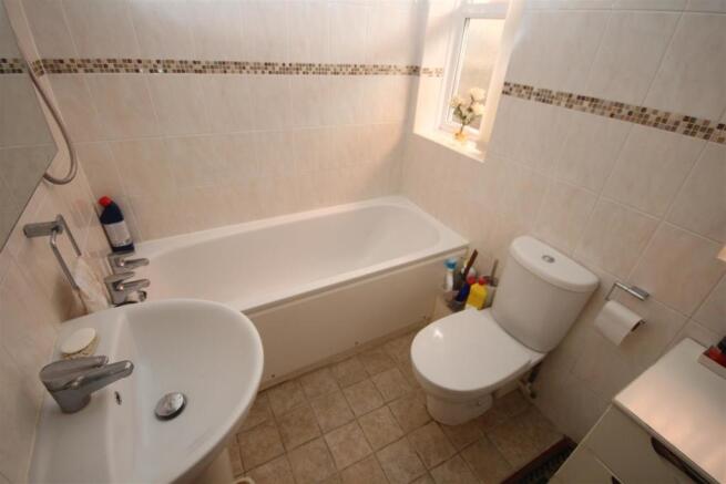 bathroom (2).JPG