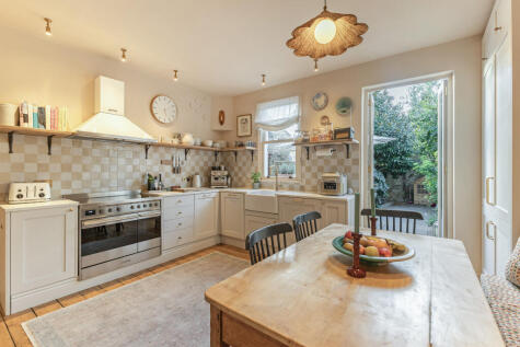 Wilna Road, London, SW18