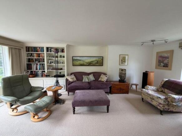 4 bed Detached for sale Image 8