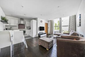 5, Houghton Square, London SW9 9AN