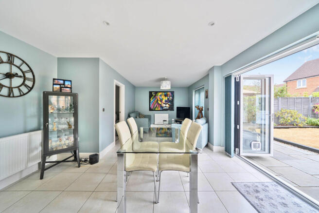Kitchen/Dining