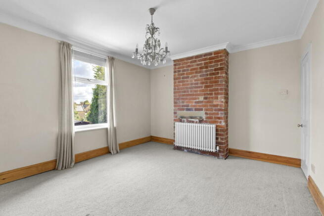 4 bed Terraced for sale Image 12