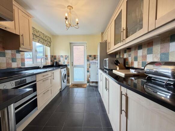 3 bed Detached for sale Image 8