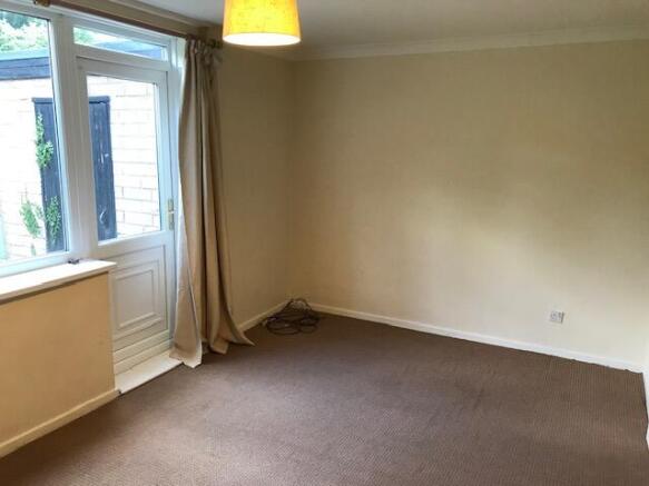 2 bed Town House to rent Image 9
