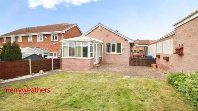 2 bed Detached Bungalow for sale Image 12