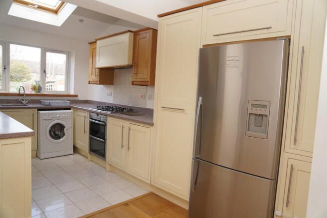 Modern Fitted Kitchen