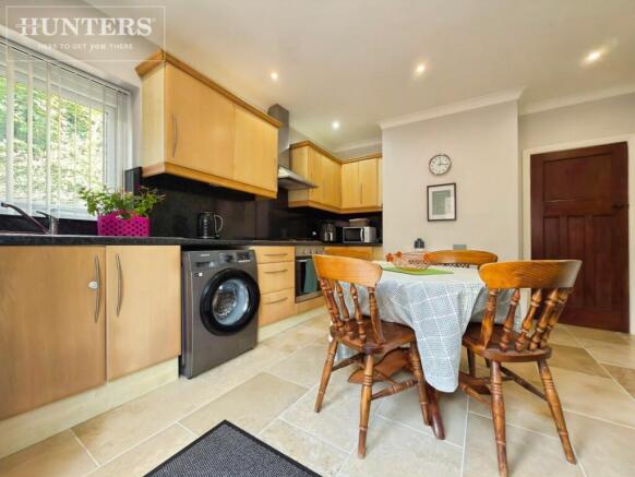 2 bed Detached Bungalow for sale Image 4