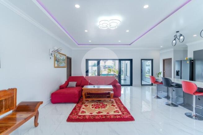 4 Bedroom Villa With Swimming Pool For Sale - Sangkat Siem Reap, Siem Reap