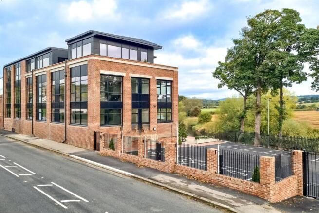 2 bed Apartment for sale Image 4