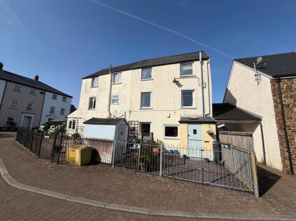 Newton Square, Bampton, Tiverton