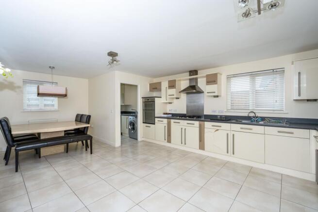 Kitchen/breakfast ro