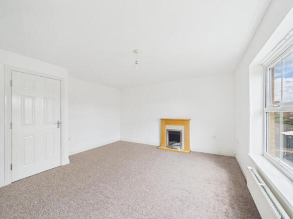 3 bed Town House for sale Image 8