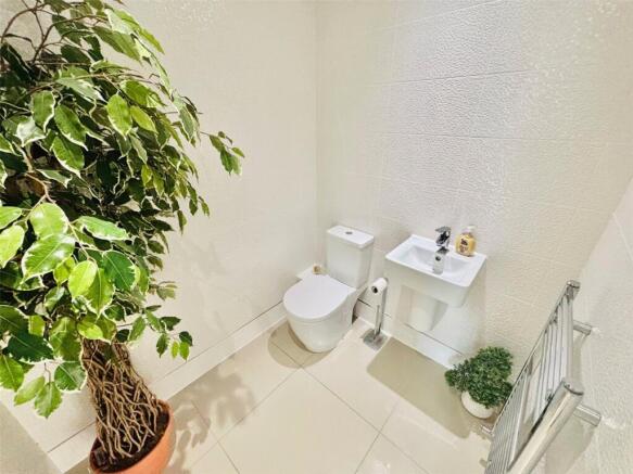 Cloakroom Wc
