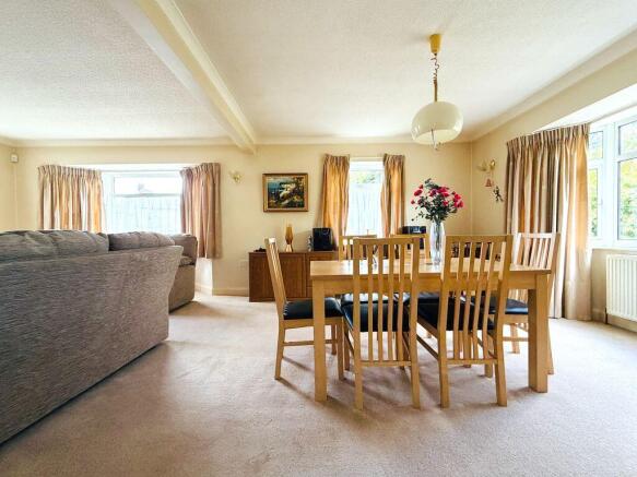 2 bed Detached Bungalow for sale Image 7