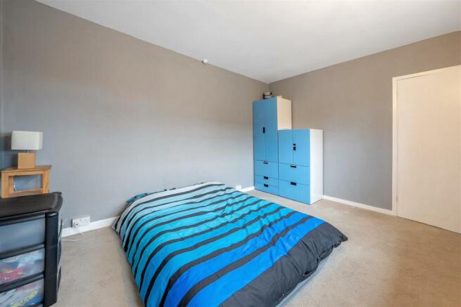 10 Hortonsfield Road, Yardley Gobion, NN12 (16).JP