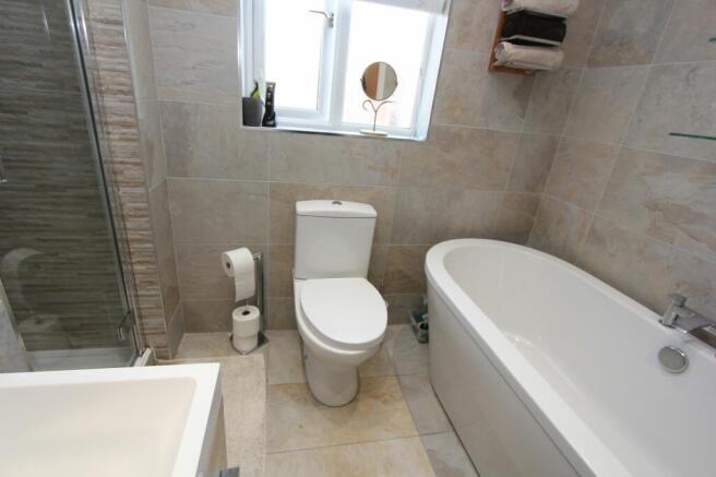 Family Bathroom/WC
