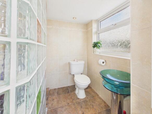 3 bed Semi-Detached for sale Image 11