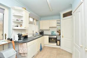 Greenlands, Maidstone Road, Sittingbourne ME9 7PU