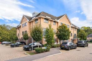 9, Charlotte Court, William Close, Welwyn Garden City AL7 4FT
