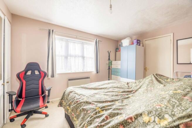 11 Cherry Lane, West Drayton, UB7 photo 4